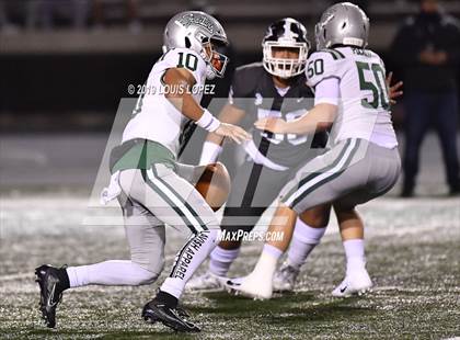 Thumbnail 2 in De La Salle vs. St. John Bosco (CIF State Open Division Championship) photogallery.