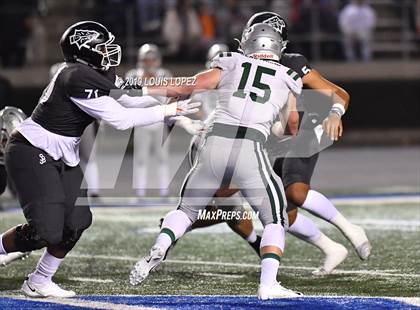 Thumbnail 2 in De La Salle vs. St. John Bosco (CIF State Open Division Championship) photogallery.