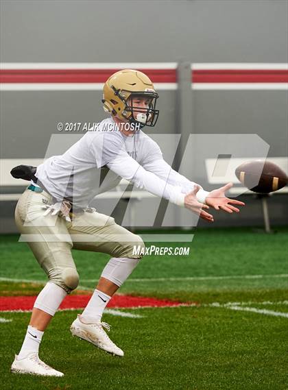 Thumbnail 2 in North Duplin vs. Cherokee (NCHSAA 1A Final) photogallery.