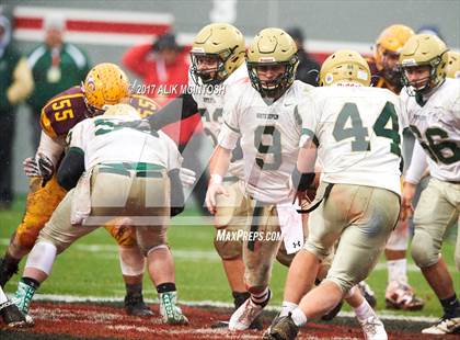 Thumbnail 3 in North Duplin vs. Cherokee (NCHSAA 1A Final) photogallery.
