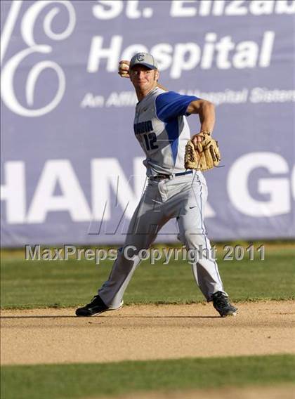 Thumbnail 1 in Columbia vs Gibault Catholic photogallery.