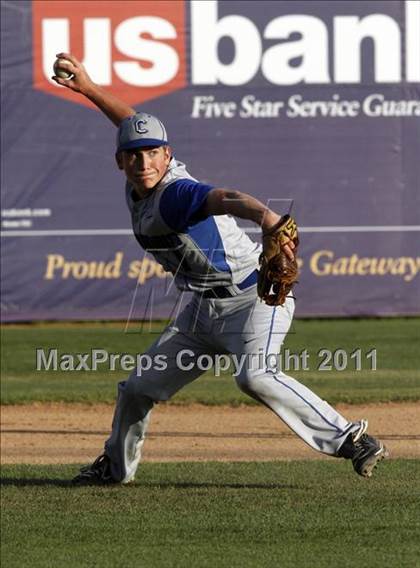 Thumbnail 1 in Columbia vs Gibault Catholic photogallery.