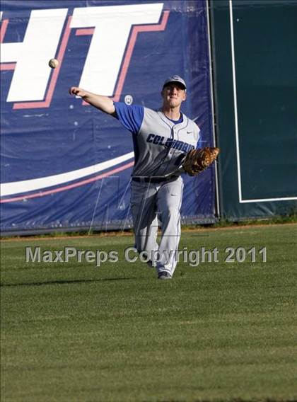 Thumbnail 1 in Columbia vs Gibault Catholic photogallery.