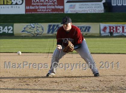 Thumbnail 1 in Columbia vs Gibault Catholic photogallery.