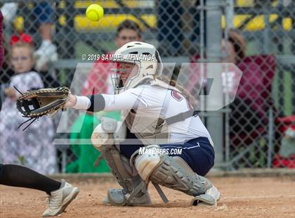 Thumbnail 2 in North Star vs. Columbus photogallery.
