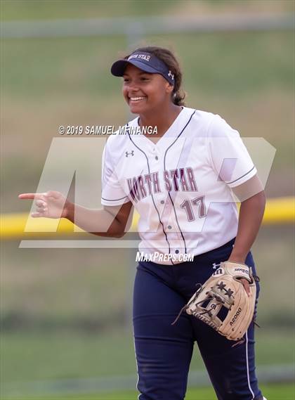 Thumbnail 2 in North Star vs. Columbus photogallery.
