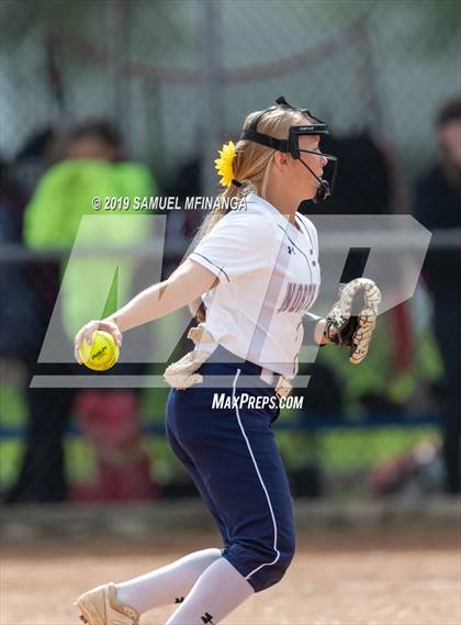Thumbnail 2 in North Star vs. Columbus photogallery.