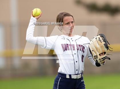 Thumbnail 2 in North Star vs. Columbus photogallery.
