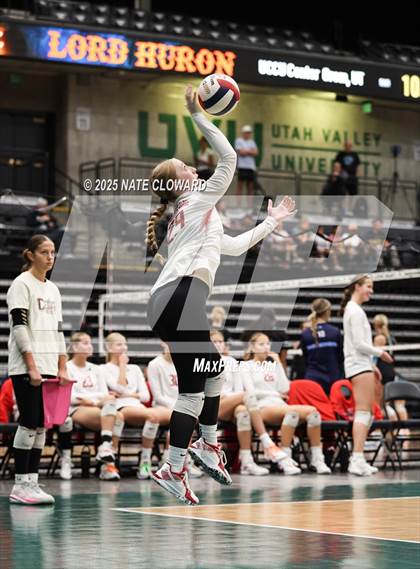 Thumbnail 2 in Mountain Ridge vs. Mountain View photogallery.