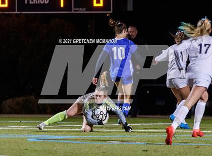 Thumbnail 3 in 11/1/21 Ludlowe @ Wilton (FCIAC Semifinals) photogallery.