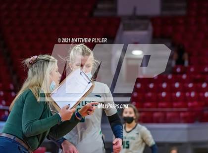 Thumbnail 1 in Green Level vs. Ardrey Kell (NCHSAA 4A Final) (2 of 2) (the Game) photogallery.