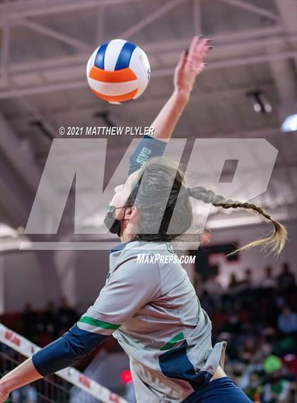Thumbnail 1 in Green Level vs. Ardrey Kell (NCHSAA 4A Final) (2 of 2) (the Game) photogallery.