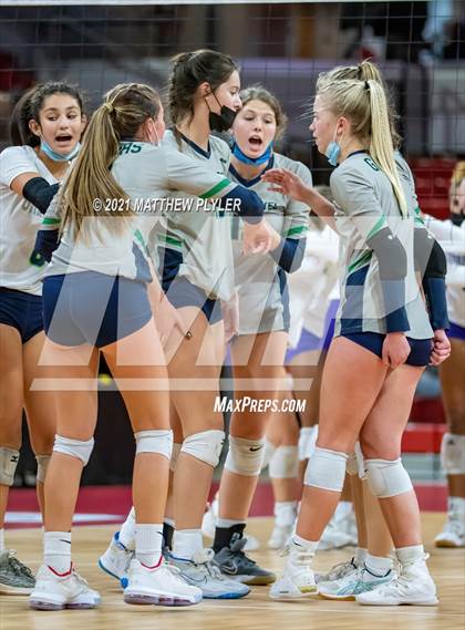 Thumbnail 1 in Green Level vs. Ardrey Kell (NCHSAA 4A Final) (2 of 2) (the Game) photogallery.