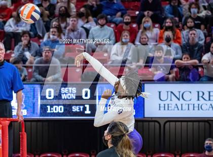 Thumbnail 1 in Green Level vs. Ardrey Kell (NCHSAA 4A Final) (2 of 2) (the Game) photogallery.