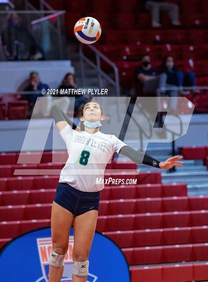 Thumbnail 1 in Green Level vs. Ardrey Kell (NCHSAA 4A Final) (2 of 2) (the Game) photogallery.