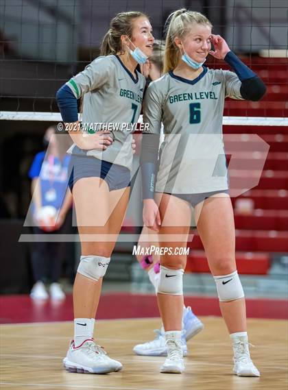 Thumbnail 2 in Green Level vs. Ardrey Kell (NCHSAA 4A Final) (2 of 2) (the Game) photogallery.