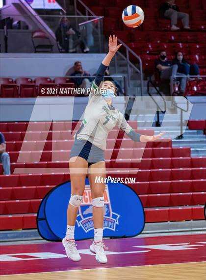 Thumbnail 1 in Green Level vs. Ardrey Kell (NCHSAA 4A Final) (2 of 2) (the Game) photogallery.