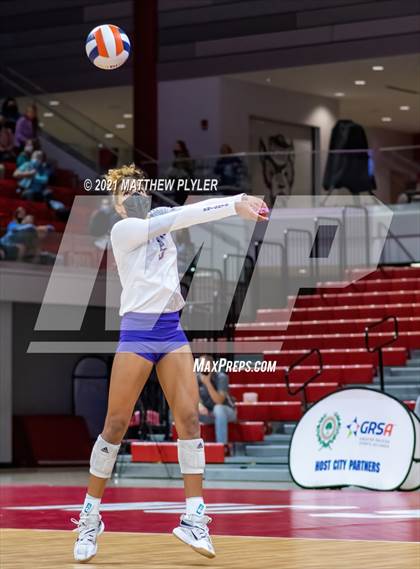 Thumbnail 3 in Green Level vs. Ardrey Kell (NCHSAA 4A Final) (2 of 2) (the Game) photogallery.