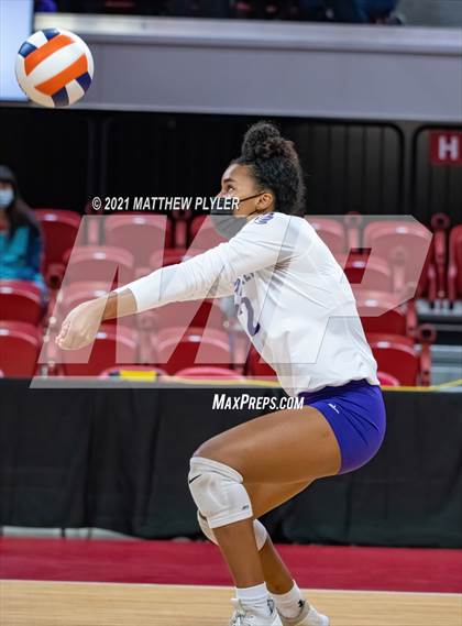 Thumbnail 1 in Green Level vs. Ardrey Kell (NCHSAA 4A Final) (2 of 2) (the Game) photogallery.
