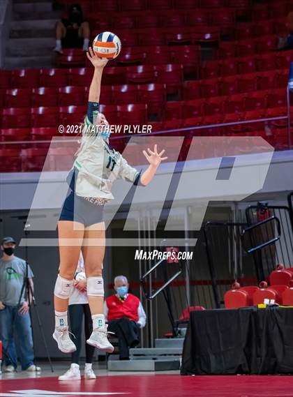 Thumbnail 1 in Green Level vs. Ardrey Kell (NCHSAA 4A Final) (2 of 2) (the Game) photogallery.