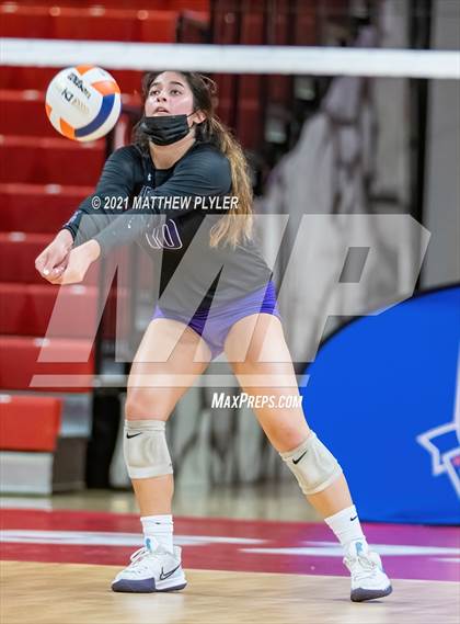Thumbnail 2 in Green Level vs. Ardrey Kell (NCHSAA 4A Final) (2 of 2) (the Game) photogallery.