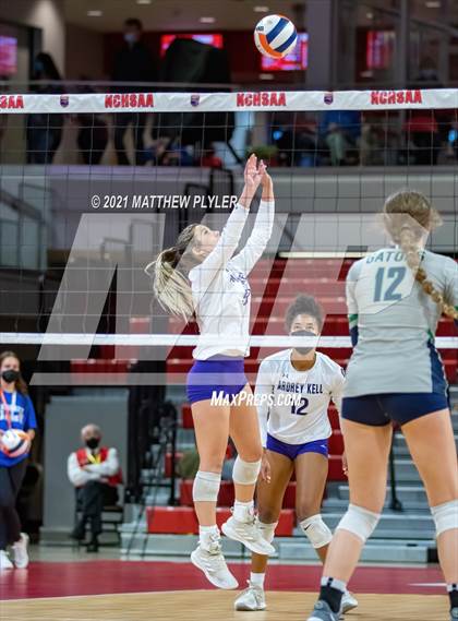 Thumbnail 1 in Green Level vs. Ardrey Kell (NCHSAA 4A Final) (2 of 2) (the Game) photogallery.