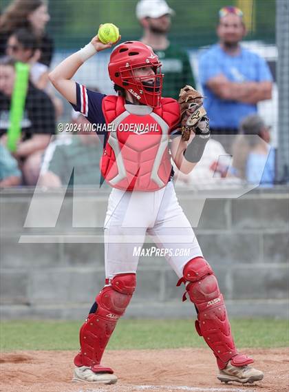 Thumbnail 2 in Catholic of Pointe Coupee vs. Central Catholic (LHSAA Division IV Select Regional) photogallery.