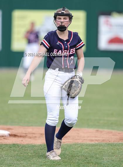 Thumbnail 1 in Catholic of Pointe Coupee vs. Central Catholic (LHSAA Division IV Select Regional) photogallery.