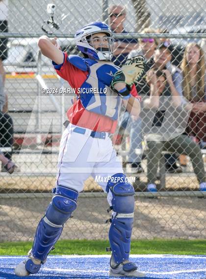 Thumbnail 2 in Centaurus vs. La Salle (Coach Bob National Invitational) photogallery.