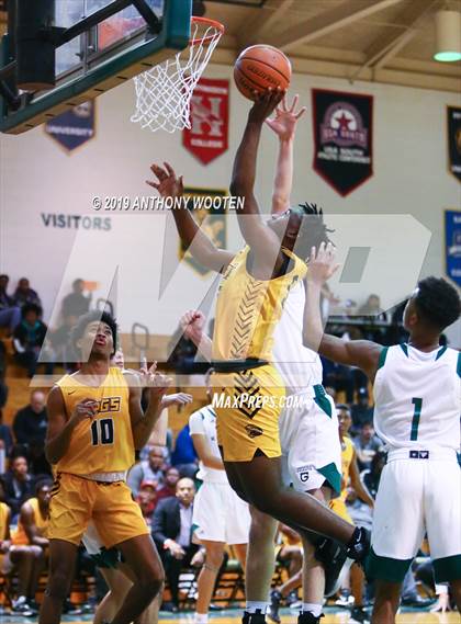 Thumbnail 3 in Greenfield vs. Farmville Central (Hoops and Dreams Showcase) photogallery.