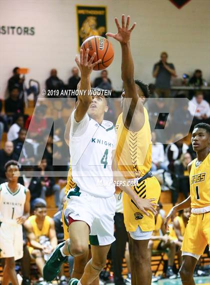 Thumbnail 1 in Greenfield vs. Farmville Central (Hoops and Dreams Showcase) photogallery.