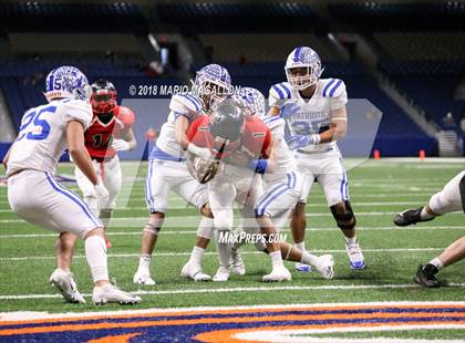 Thumbnail 1 in Wagner vs Veterans Memorial (UIL 5A Quarterfinal Playoff) photogallery.