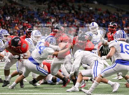 Thumbnail 2 in Wagner vs Veterans Memorial (UIL 5A Quarterfinal Playoff) photogallery.