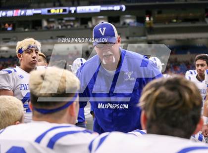 Thumbnail 2 in Wagner vs Veterans Memorial (UIL 5A Quarterfinal Playoff) photogallery.