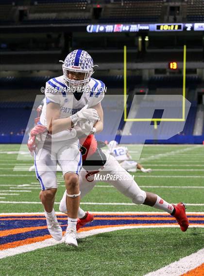 Thumbnail 2 in Wagner vs Veterans Memorial (UIL 5A Quarterfinal Playoff) photogallery.