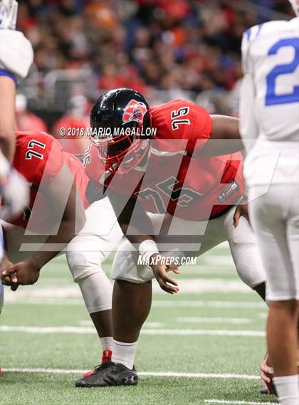 Thumbnail 3 in Wagner vs Veterans Memorial (UIL 5A Quarterfinal Playoff) photogallery.