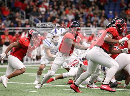 Thumbnail 2 in Wagner vs Veterans Memorial (UIL 5A Quarterfinal Playoff) photogallery.