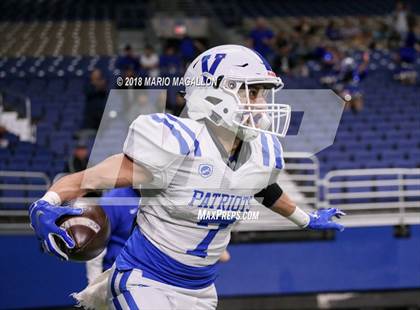 Thumbnail 1 in Wagner vs Veterans Memorial (UIL 5A Quarterfinal Playoff) photogallery.