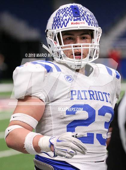 Thumbnail 3 in Wagner vs Veterans Memorial (UIL 5A Quarterfinal Playoff) photogallery.