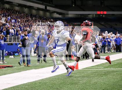 Thumbnail 1 in Wagner vs Veterans Memorial (UIL 5A Quarterfinal Playoff) photogallery.