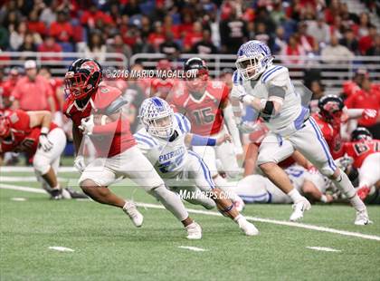 Thumbnail 3 in Wagner vs Veterans Memorial (UIL 5A Quarterfinal Playoff) photogallery.