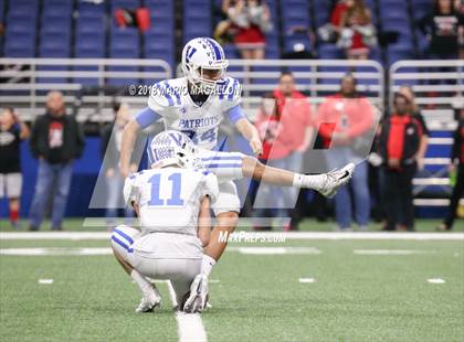 Thumbnail 1 in Wagner vs Veterans Memorial (UIL 5A Quarterfinal Playoff) photogallery.