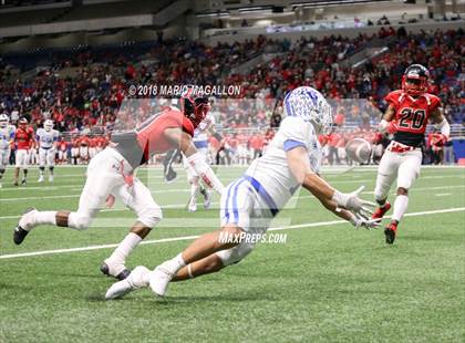 Thumbnail 1 in Wagner vs Veterans Memorial (UIL 5A Quarterfinal Playoff) photogallery.