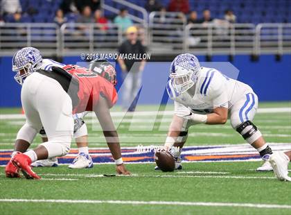 Thumbnail 3 in Wagner vs Veterans Memorial (UIL 5A Quarterfinal Playoff) photogallery.