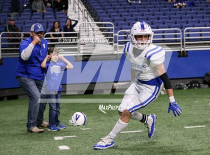 Thumbnail 3 in Wagner vs Veterans Memorial (UIL 5A Quarterfinal Playoff) photogallery.