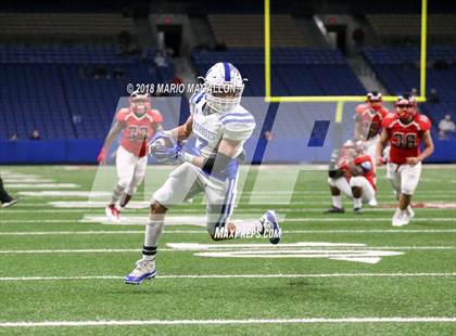 Thumbnail 1 in Wagner vs Veterans Memorial (UIL 5A Quarterfinal Playoff) photogallery.