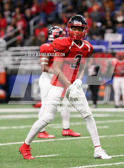Thumbnail 3 in Wagner vs Veterans Memorial (UIL 5A Quarterfinal Playoff) photogallery.