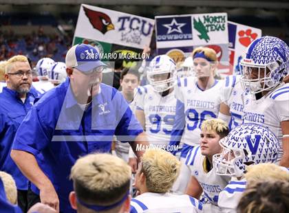 Thumbnail 1 in Wagner vs Veterans Memorial (UIL 5A Quarterfinal Playoff) photogallery.