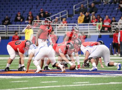 Thumbnail 3 in Wagner vs Veterans Memorial (UIL 5A Quarterfinal Playoff) photogallery.