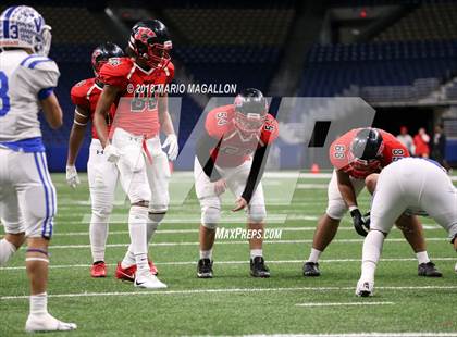 Thumbnail 3 in Wagner vs Veterans Memorial (UIL 5A Quarterfinal Playoff) photogallery.